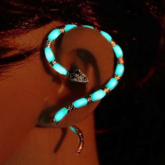 Glow in Dark Silver Snake Ear Stud Cuff Wrap Earring‎ - Fashion Gothic Punk- New - Picture 1 of 5